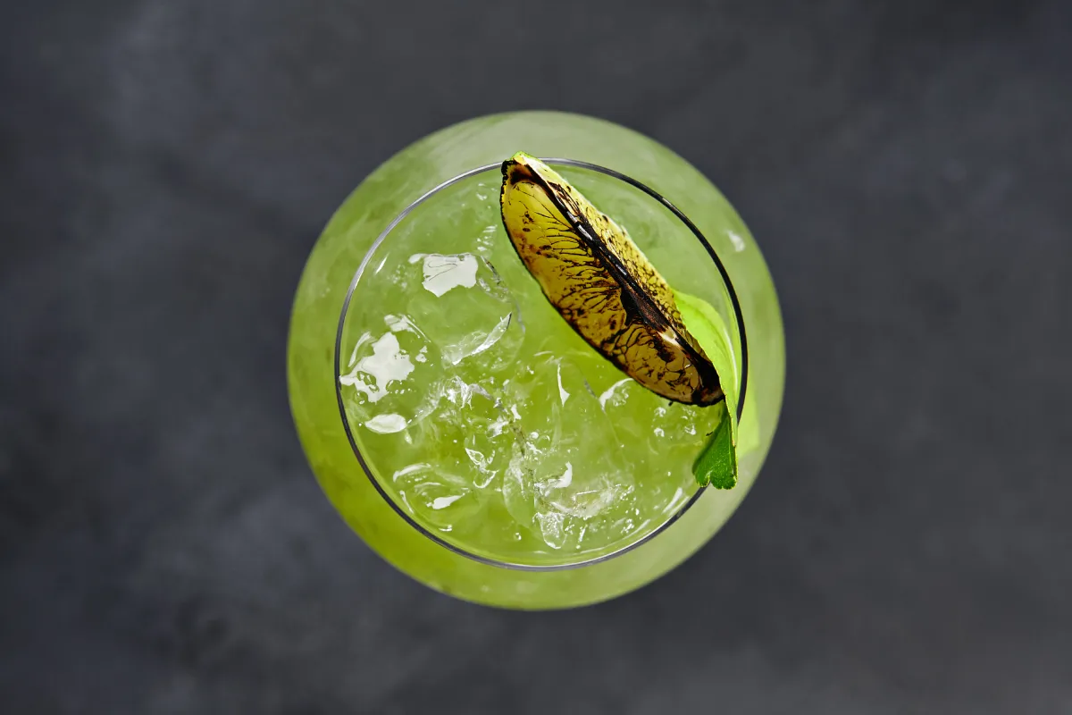 coctel de kiwi con espumoso