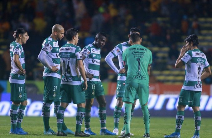El coronavirus llega a la Liga MX: *8 jugadores de Santos dan positivo a Covid-19*