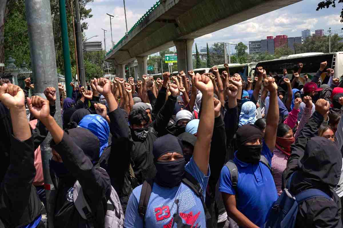 11 años de Ayotzinapa: documentales para no olvidar que nos faltan 43