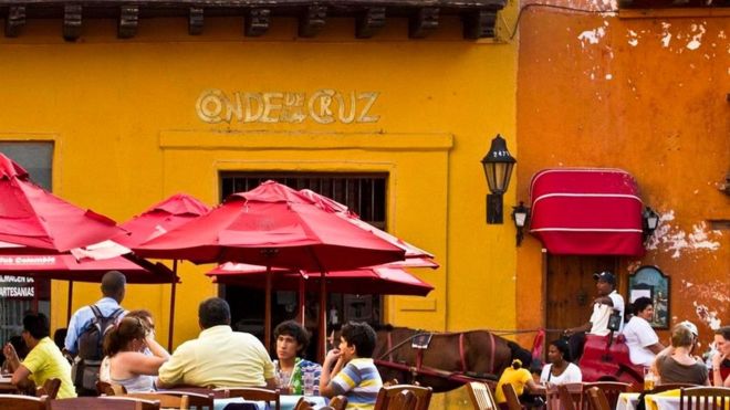 Cómo es vivir en 5 de los países más amigables del mundo (y hay 2 de Latinoamérica)