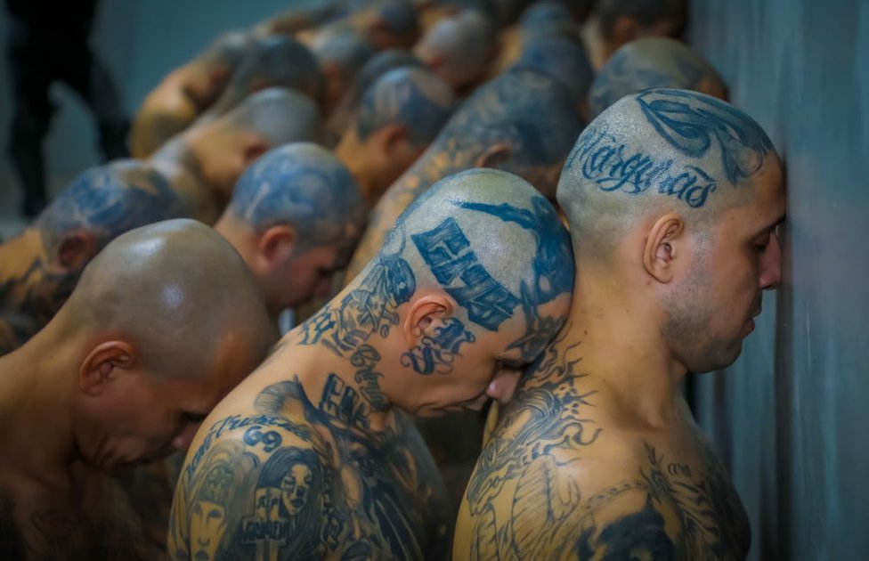 Qué consecuencias tiene en América Latina la llegada de presuntos pandilleros que huyen de El Salvador
