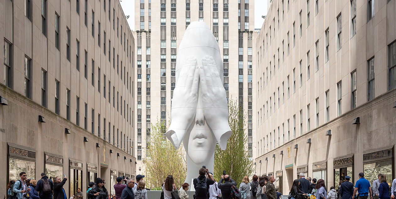 ¡Selfie! La obra monumental de *Jaume Plensa* llega al Munal