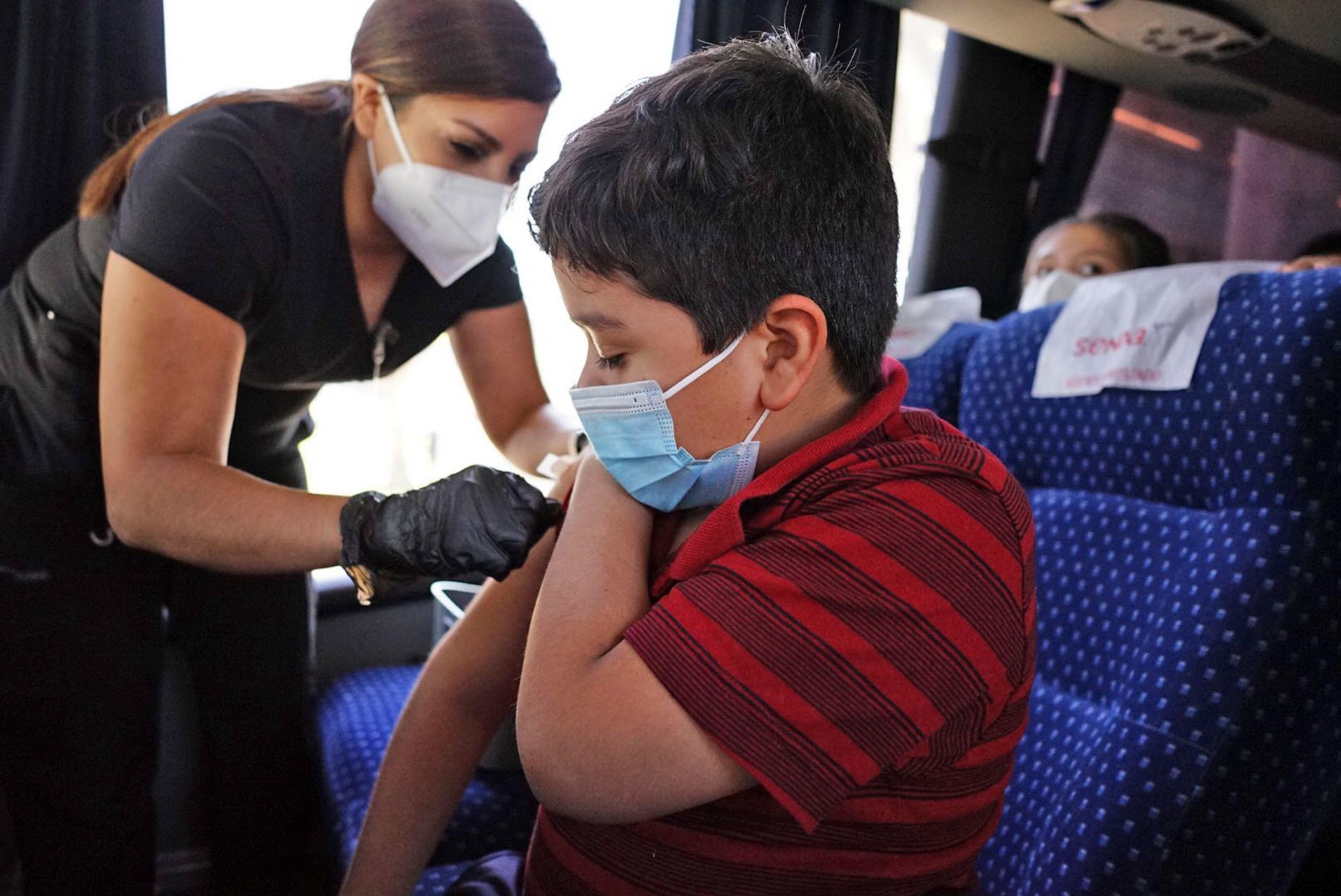 Vacunación COVID para niños de 10 y 11 años: Estas son los requisitos y sedes