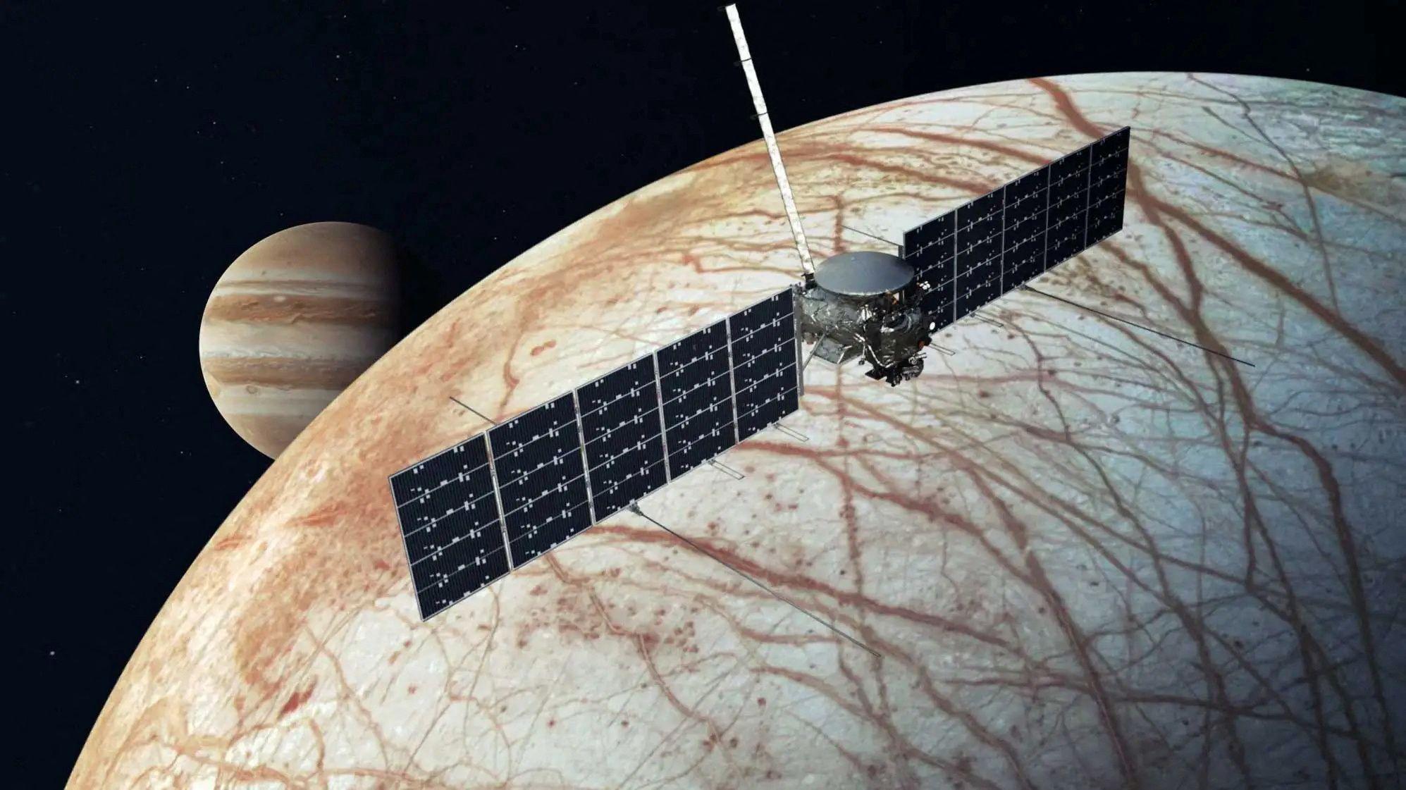 La NASA lanza misión a Europa, la misteriosa luna de Júpiter donde se buscará vida