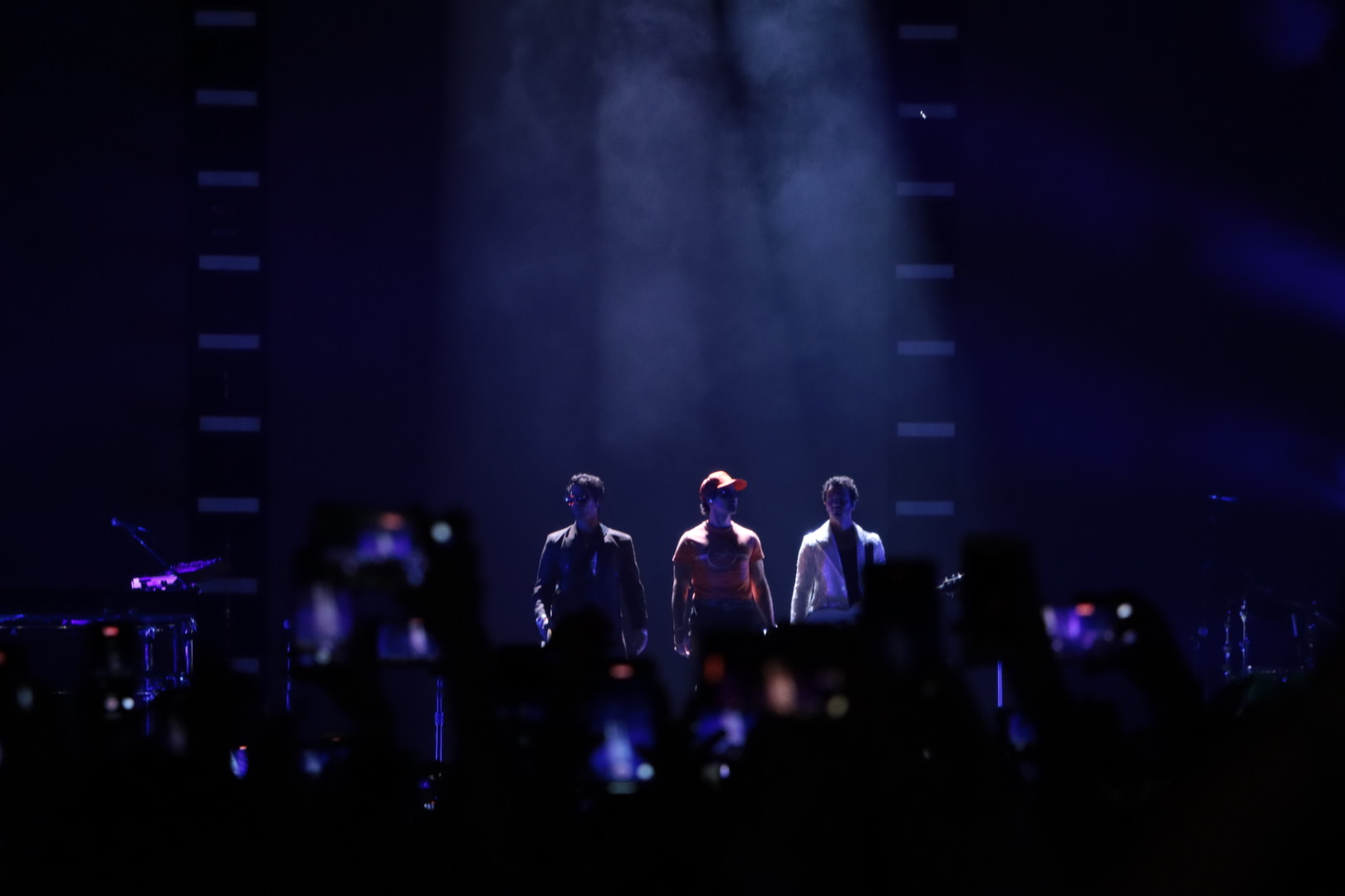 S.O.S.: Los *Jonas Brothers regresaron a CDMX* con un show ‘Cool’ y mucho fueguito