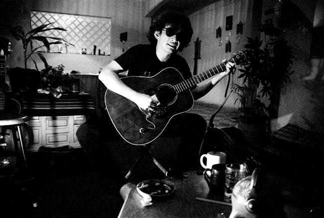 Largos instantes con Rockdrigo González