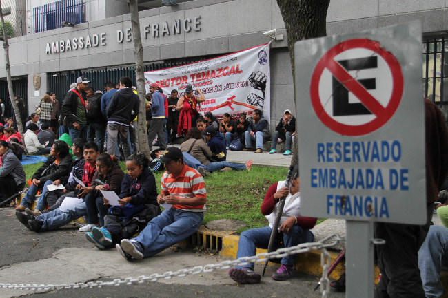 Si maestros de Oaxaca regresan a clases el lunes, se les pagará la quincena: gobernador