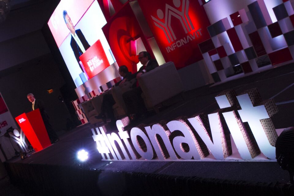 Caso Infonavit: Federación acusa corrupción, empresarios ven intimidación