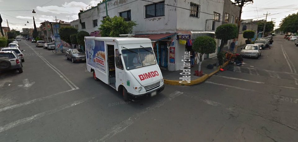¿Por qué y cómo grabaron el robo del repartidor de Bimbo en la tienda de un adulto mayor?