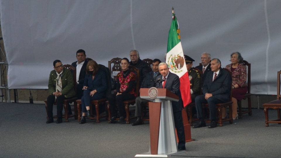 No militarizamos, soldados son pueblo uniformado: AMLO defiende al Ejército