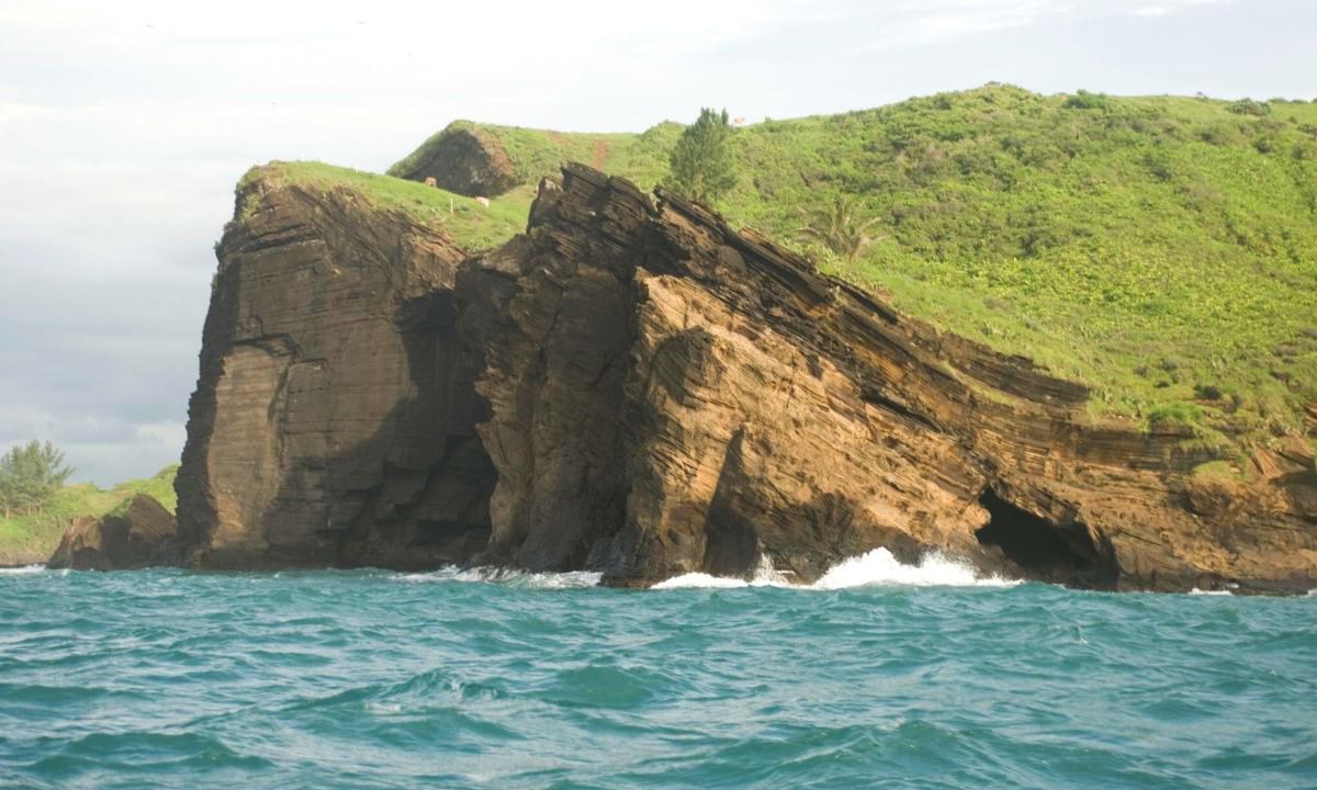 Paisajes de ensueño: *Mar, selva y enormes acantilados en Roca Partida,* Veracruz