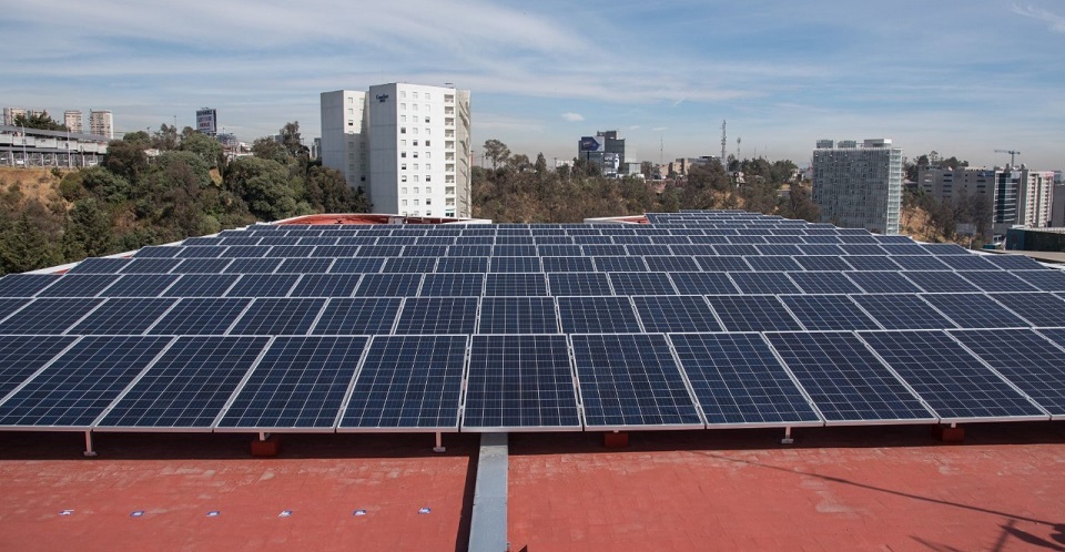 ¿Empresas como Bimbo y OXXO tienen 'subsidio eléctrico', como dijo AMLO?