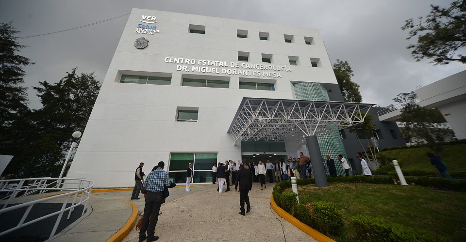 Madres de niños con cáncer protestan en Veracruz ante desabasto de medicinas