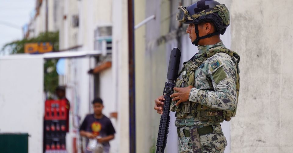 Denuncian a marinos por disparar y matar a una persona en Baja California Sur