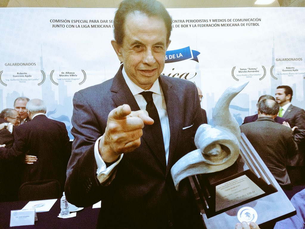 *Muere el doctor Alfonso Morales*, el icónico narrador de box y lucha libre