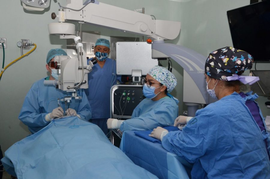 El sector salud abre 14 mil 323 plazas; hay 10 mil 902 postulantes