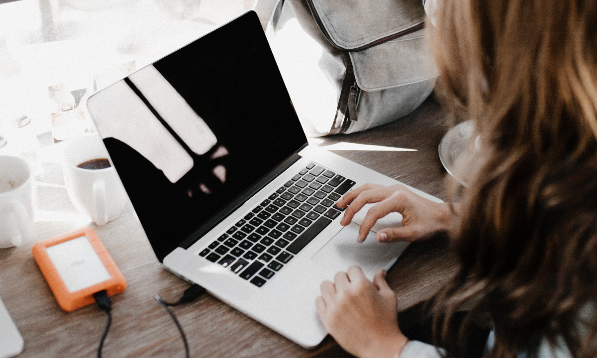 Cómo respaldar tu más valiosa info de la compu *(y qué disco duro te conviene más)*