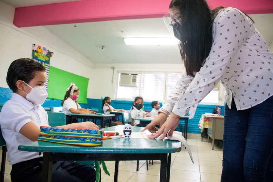 Por calor y altas temperaturas, adelantan vacaciones de verano en Sinaloa 