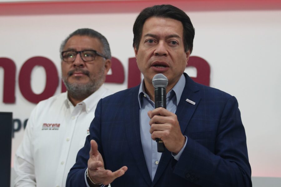 Al término de precampañas del Edomex, AMLO sostiene reunión con Mario Delgado y Horacio Duarte