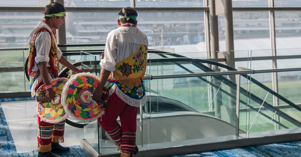 En México hay leyes y mentalidad más inclusiva, pero discriminación persiste hacia los indígenas