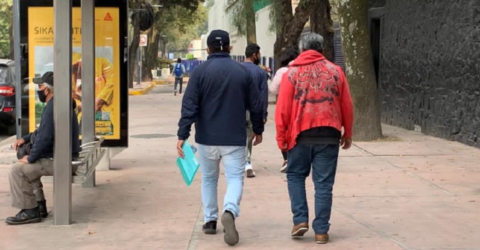 Pacientes con COVID padecen por hospitales; GEA e INER están llenos