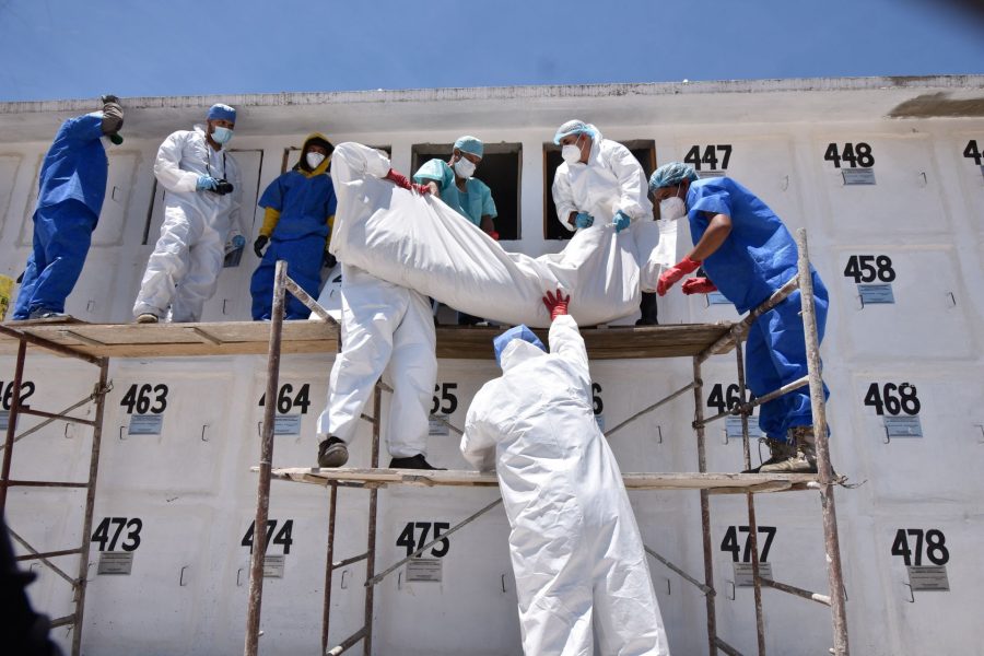 Crisis forense: México tardará 120 años en identificar 52 mil cuerpos