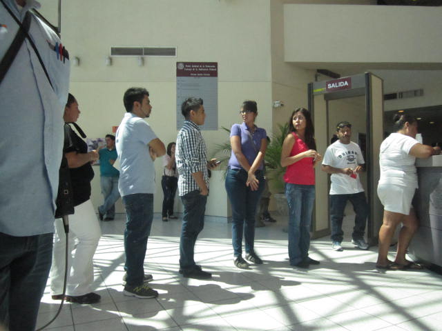 42 jóvenes de BC se amparan para ingresar a universidad