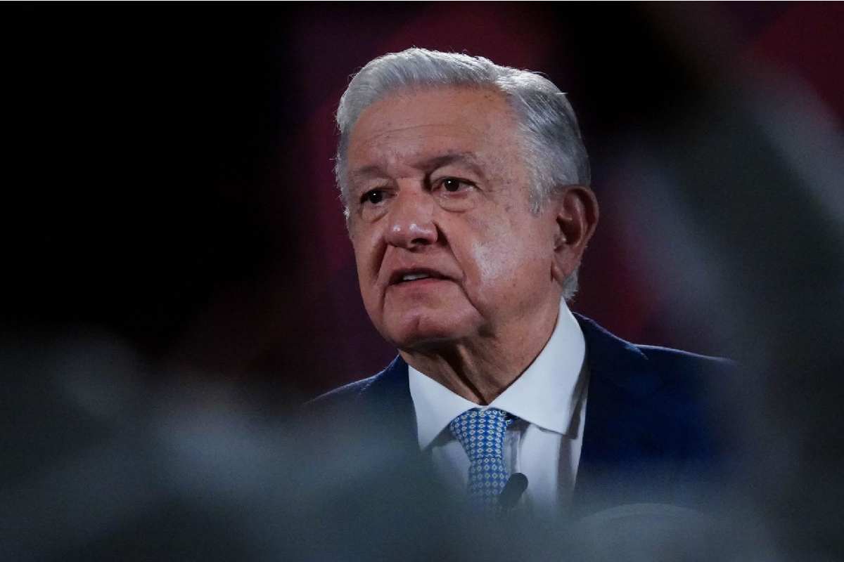INE avala medidas contra AMLO por criticar método de Va por México para elegir candidato