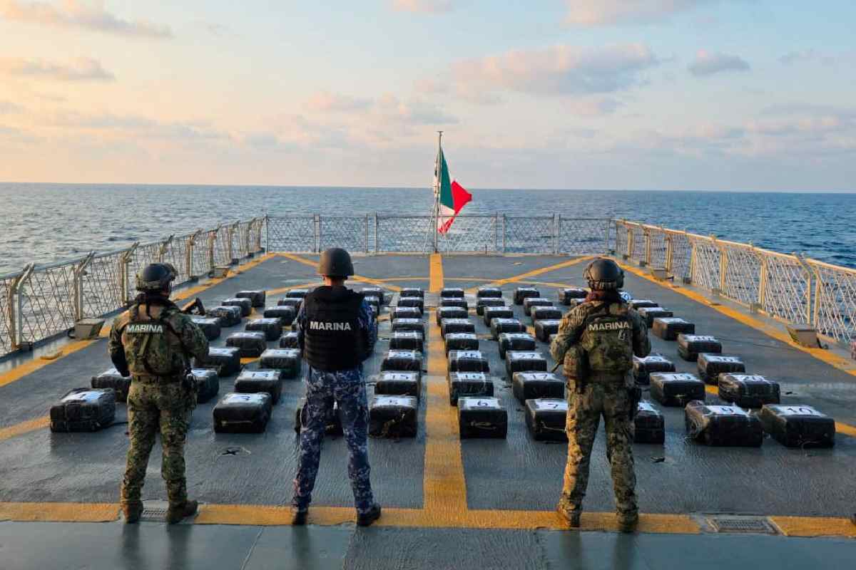 Aseguran cerca de dos toneladas de cocaína frente a las costas de Acapulco, Guerrero