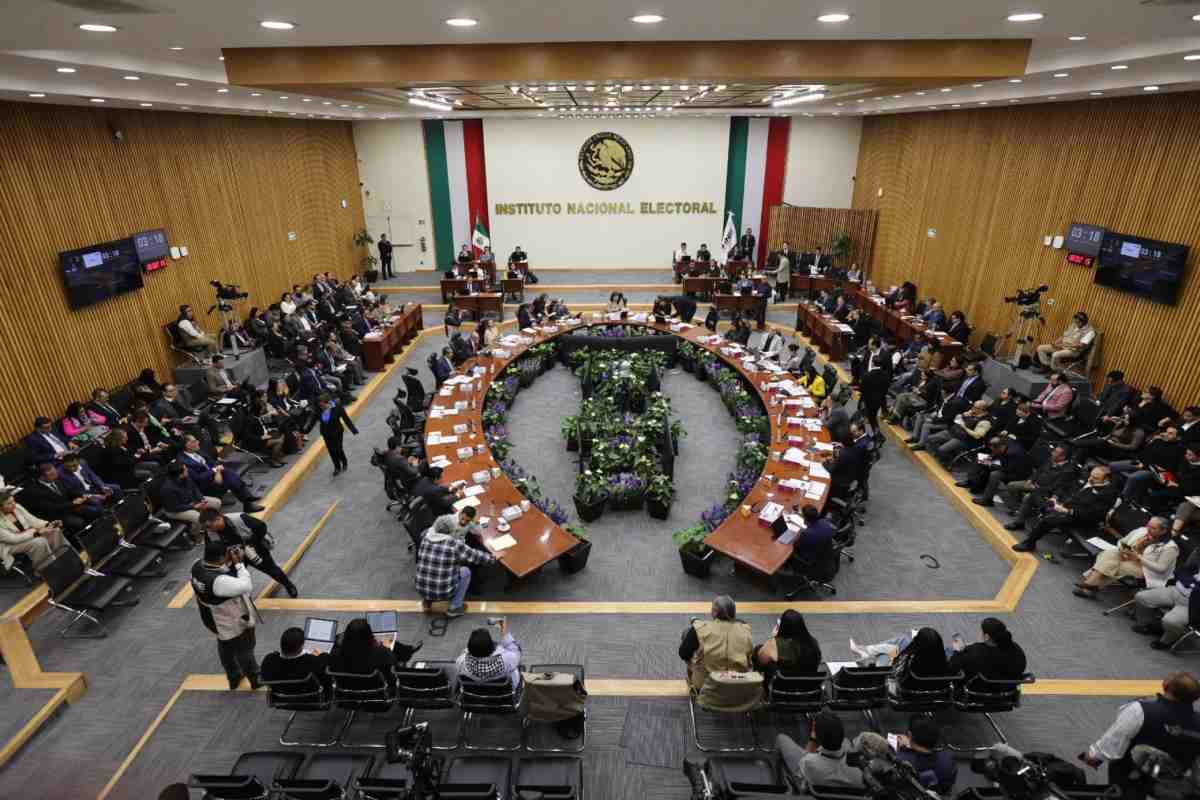 Diputados avalan convocatoria para renovar tres consejerías del INE