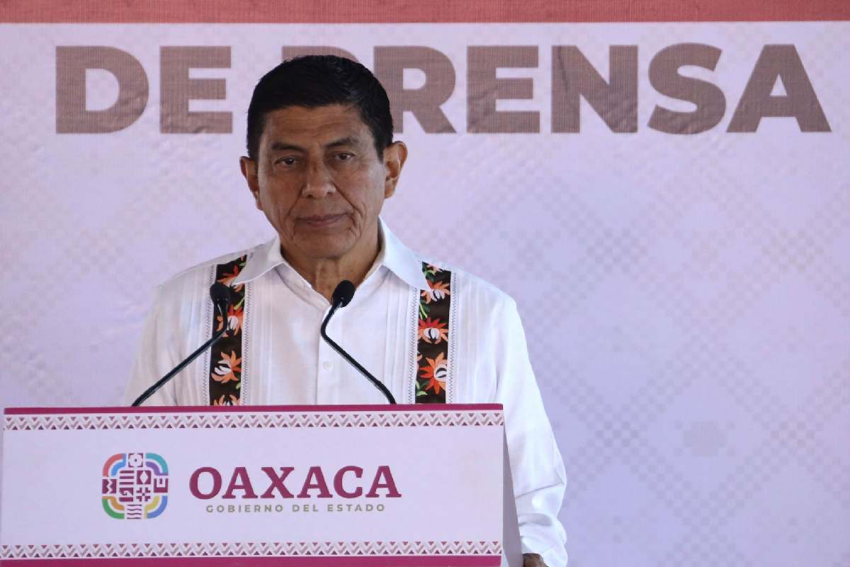 Balean al periodista Óscar Merino Ruiz en Pinotepa Nacional, Oaxaca