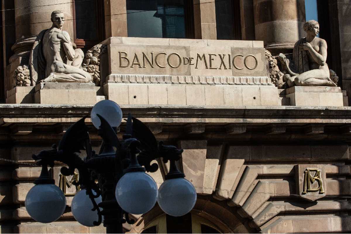 Banxico reduce la tasa a 6.50% y prevé mantenerla estable ante debilidad económica