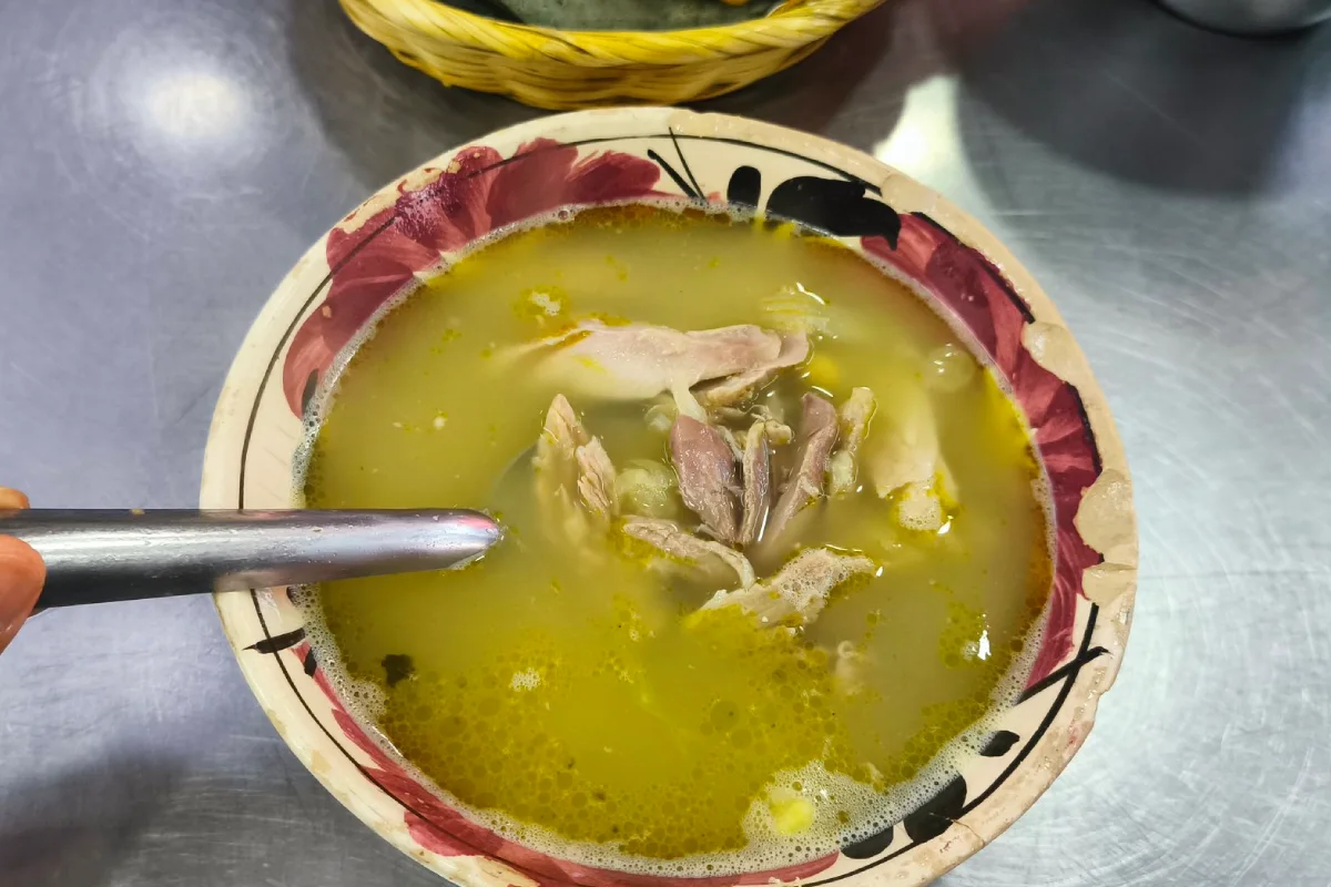 Guía de Lugares con Caldos de Gallina en CDMX