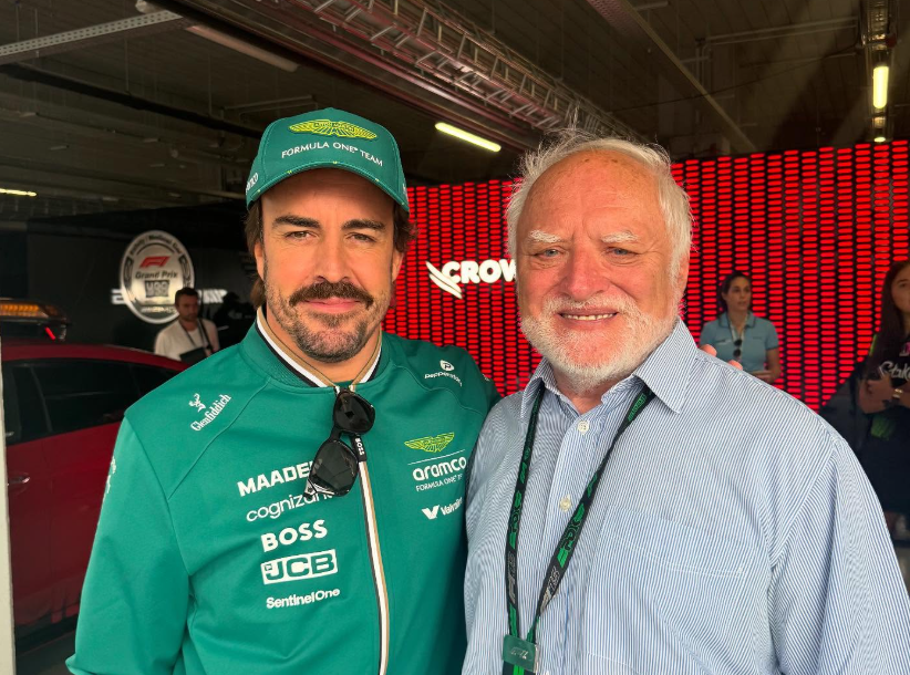 Pilotos de la F1 conocen al señor de los memes y no lo pueden creer