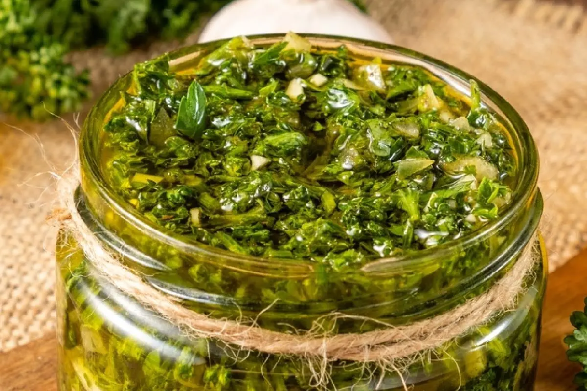 El mejor acompañante para la pizza: chimichurri