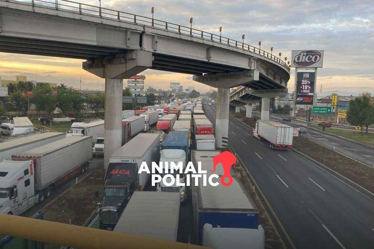 Reanudan circulación en la autopista México-Querétaro, pero continúa carga vehicular 
