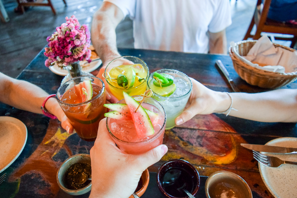 5 cocteles con mezcal para celebrar una noche bien mexicana