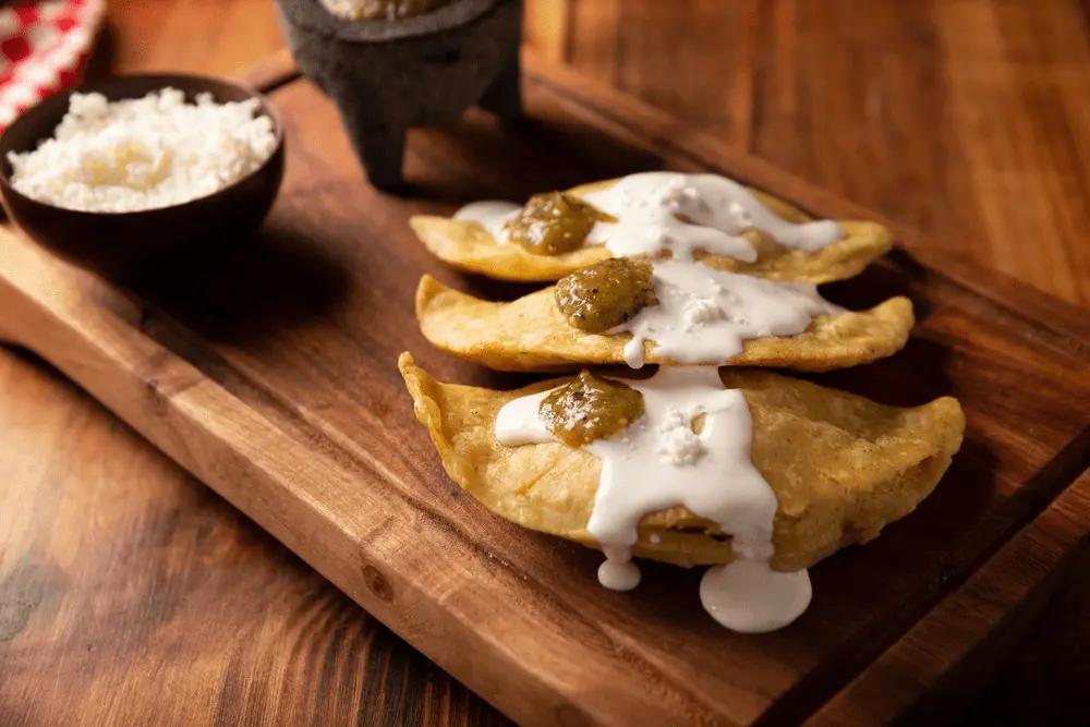 Cómo hacer quesadillas fritas (con la masa más crujiente y deliciosa)