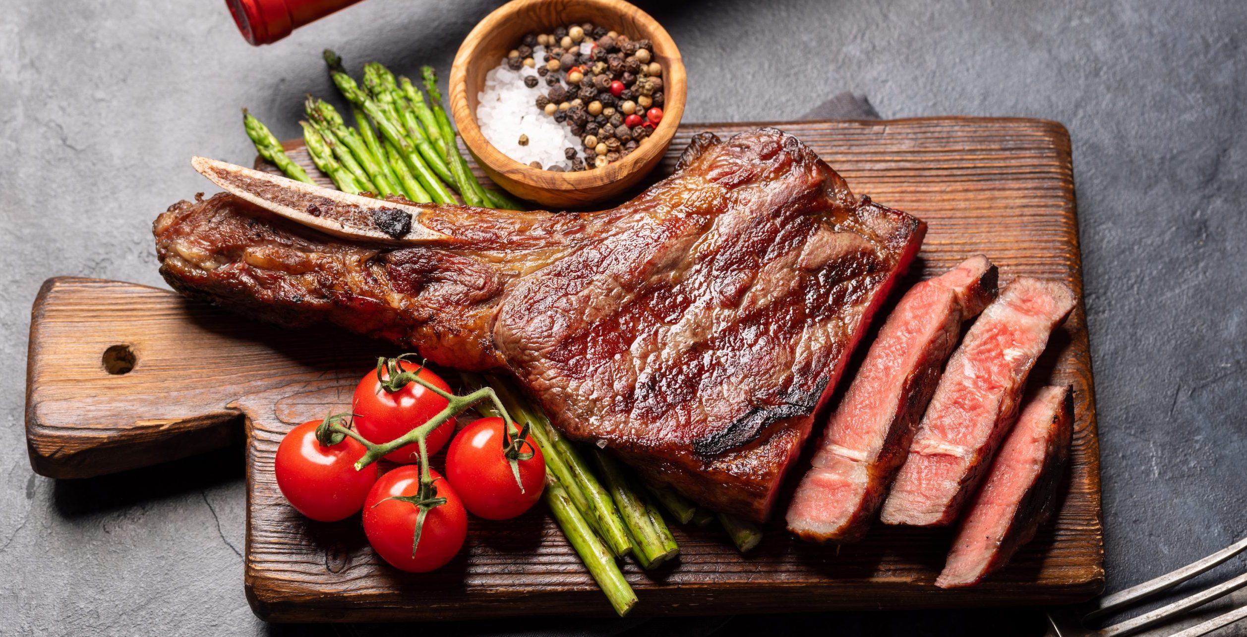 Cómo marinar la carne para asar: el secreto para que quede jugosa y muy deliciosa