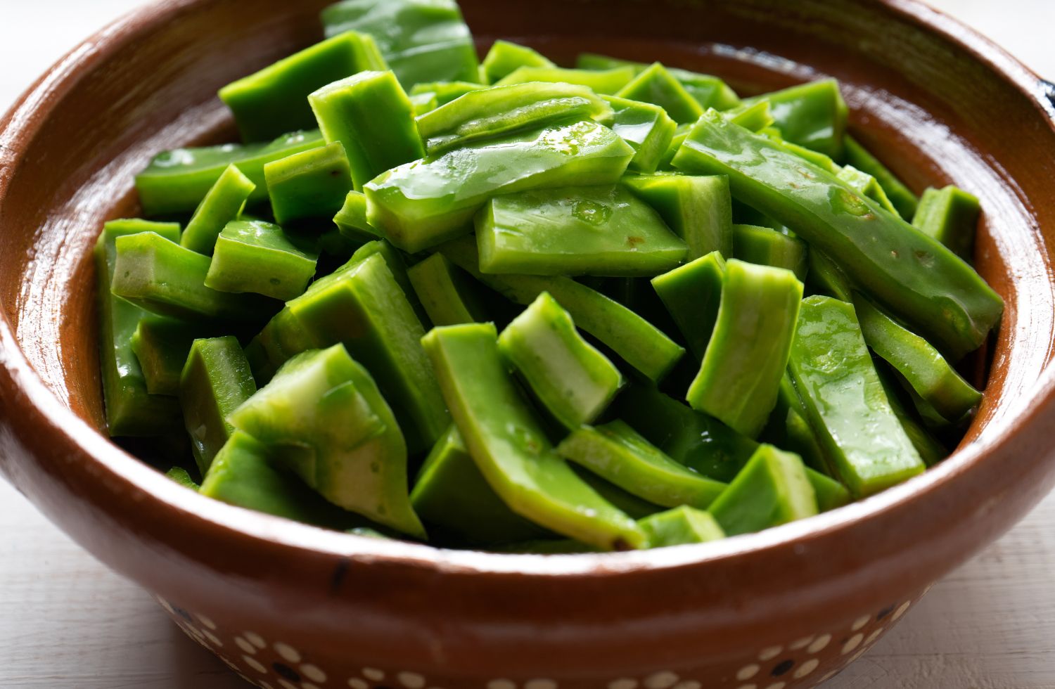 Cuatro trucos infalibles para quitarle la baba a los nopales