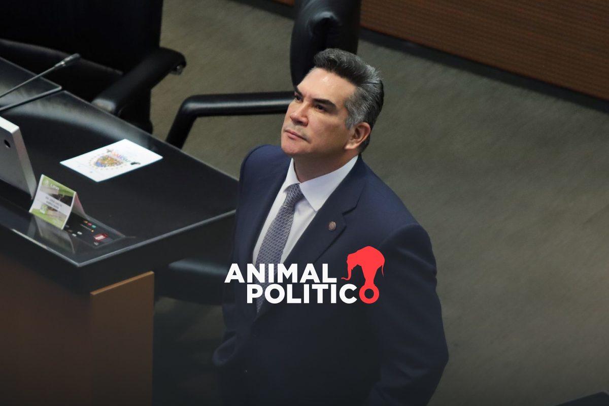 Detienen a dos excolaboradores de Alito Moreno; los acusan de desvío de recursos en Campeche