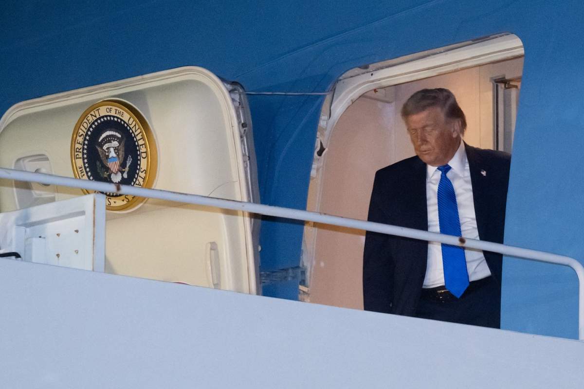 Donald Trump descarta poner fin a ofensiva en Irán