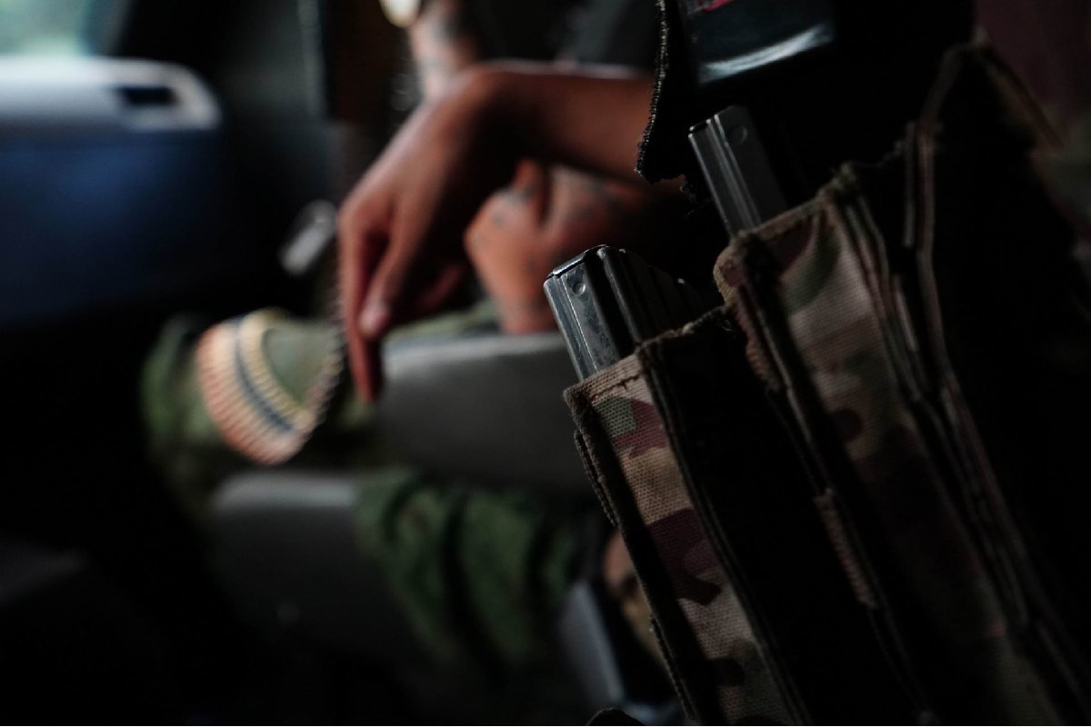 EU acusa de terrorista a propietario de armería por vender armas a Cártel de Sinaloa y CJNG