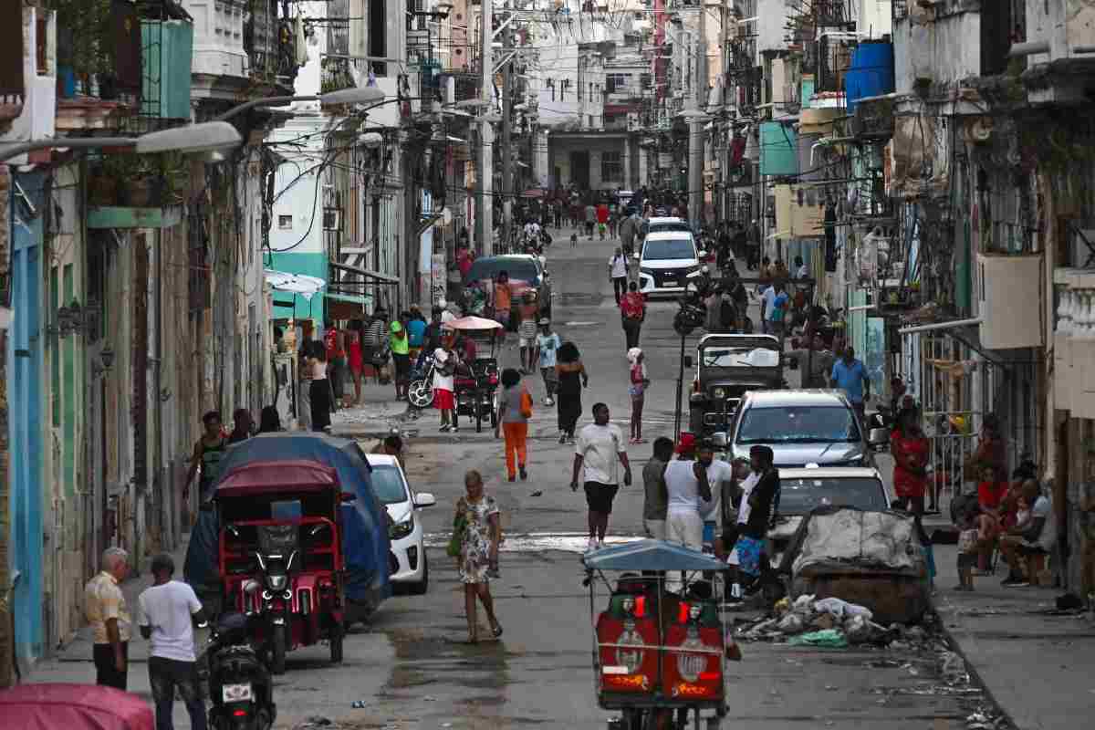 EU emite alerta de seguridad tras apagón en Cuba