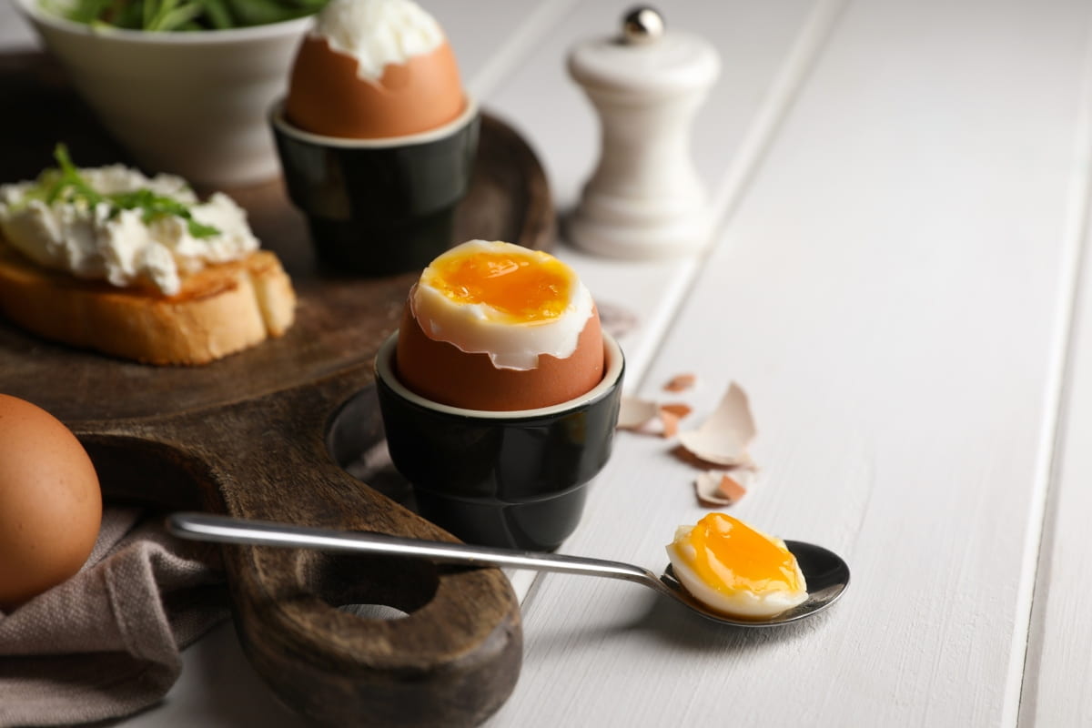 ¿Cuál es el tiempo perfecto para preparar un huevo tibio o cocido? Sigue estos tips para que te queden en el punto perfecto.