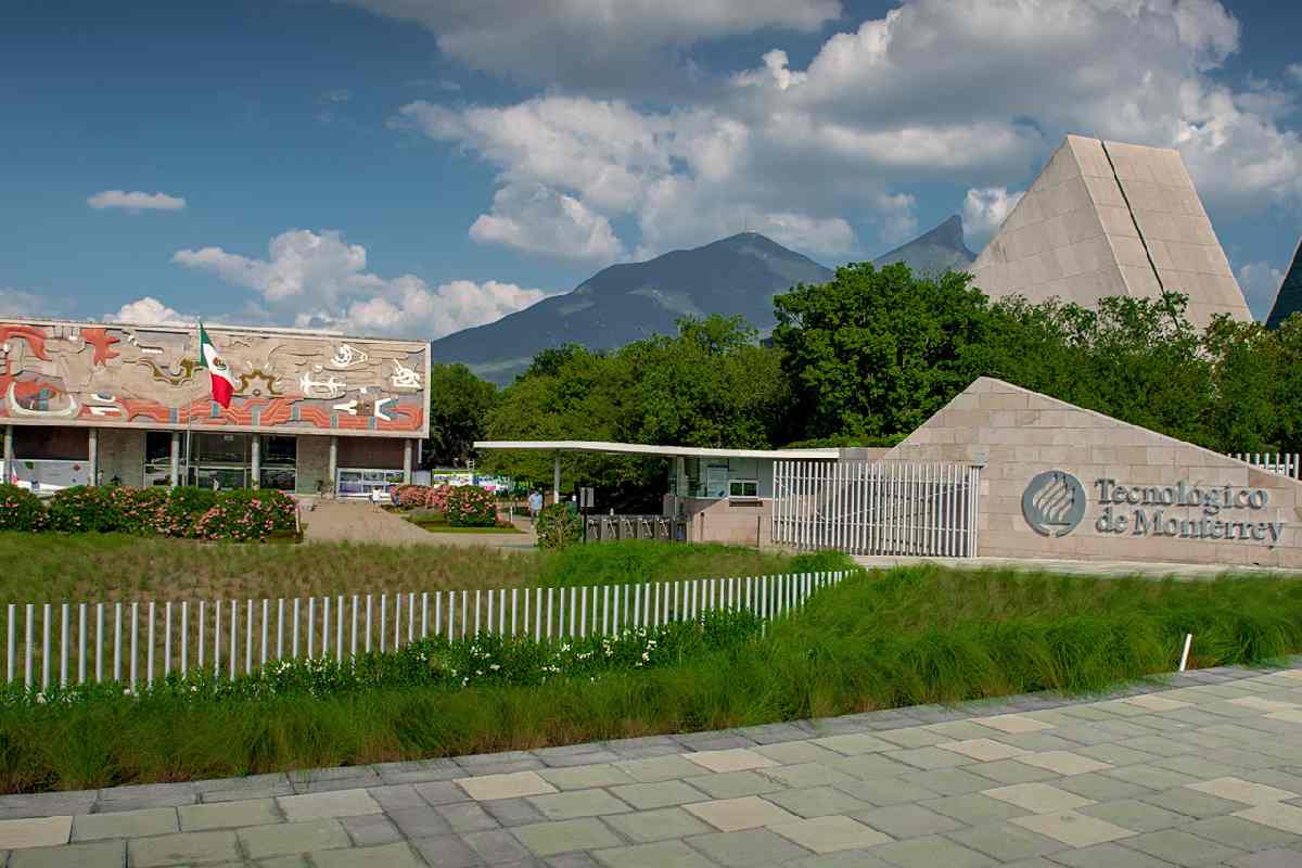 Estudiante muere dentro del Tec de Monterrey; se desconoce causa