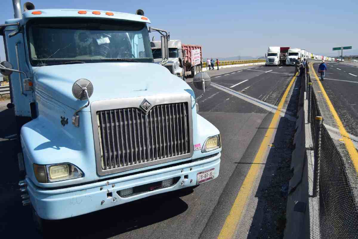 Anuncian programa para vehículos pesados; estas son las 4 medidas