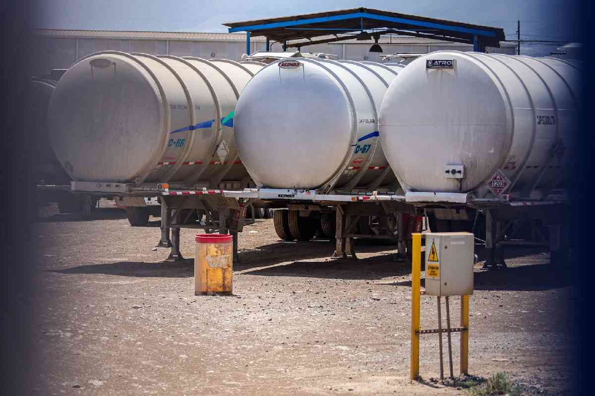 Gobierno lanza mecanismo fiscal contra huachicol; gasolineras deberán cumplir desde esta fecha