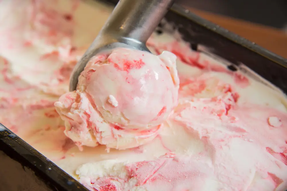 Helado casero sin máquina: sólo necesitas una bolsa hermética, hielo, sal y un poco de ciencia