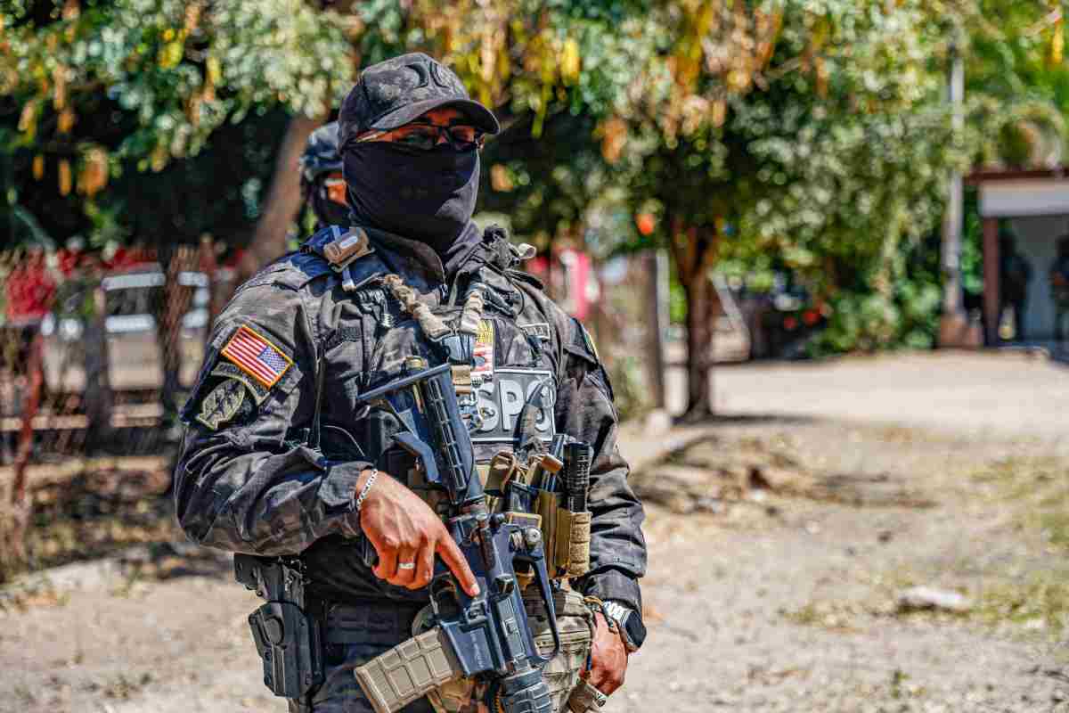 Hija de "El Mayo" Zambada tramitó amparo contra la FGR durante operativo en Sinaloa